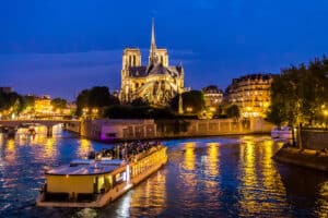 Paris Evening River Seine Cruise with Music – Your Paris Tickets